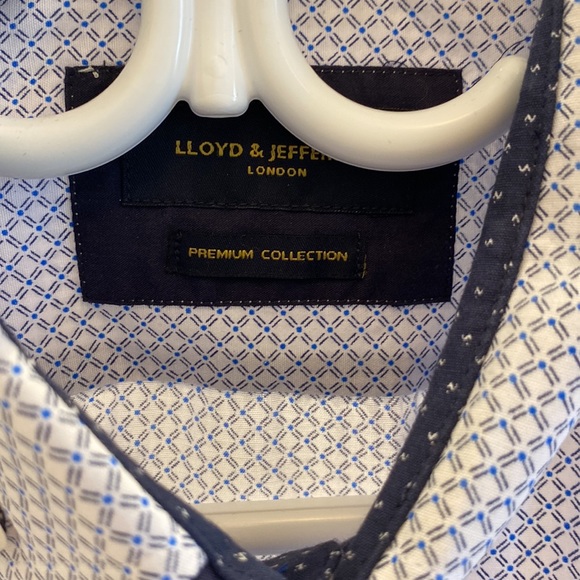 Lloyd & Jefferson shirt - Picture 3 of 8